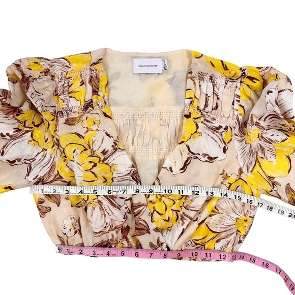 NWOT Significant Other top linen yellow flower crop blouse shirt Aisha Revolve 4 - Picture 14 of 15